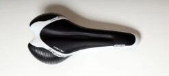Selle San Marco Era Protek Zadel-Zwart-Wit-277x135 -Professionele Winkel Voor Fietsaccessoires 7061259697505 3 medium