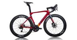 Brixia Alata Disc Custom Racefiets -Professionele Winkel Voor Fietsaccessoires brixia bikes alata 7 486ca2ce 1 1