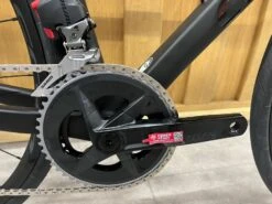 Colnago V3 Sram Rival AXS-Rood-48s 11 Colnago V3 Sram Rival AXS-Rood-48s -Professionele Winkel Voor Fietsaccessoires v3a2