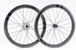 Classified Road 5.0 CF R50 DT350 Wielset